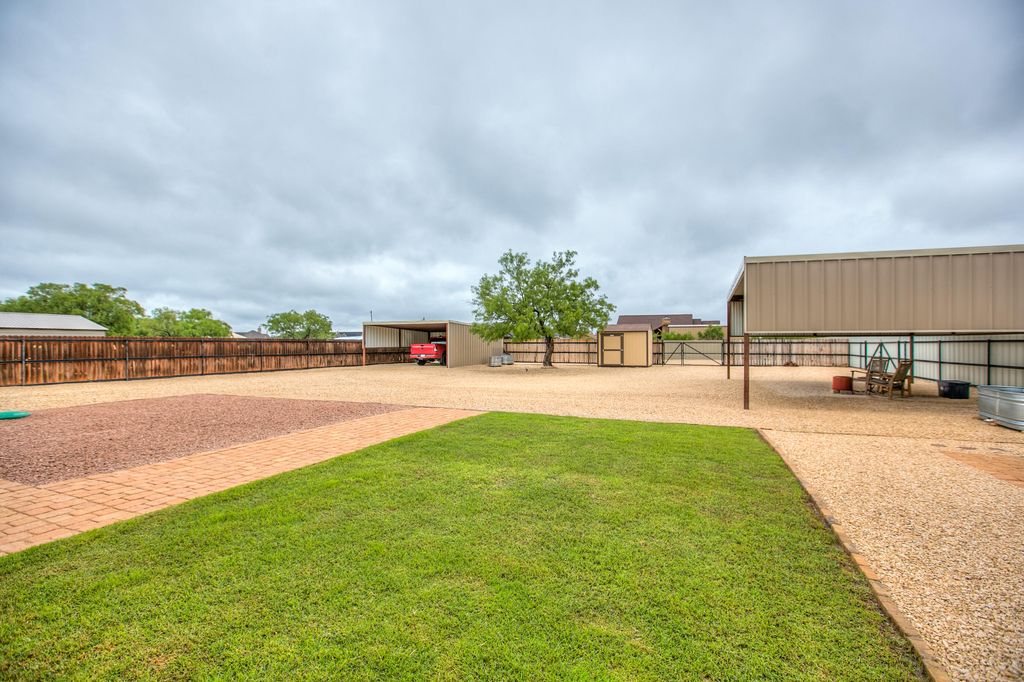 Image 26 of property listing at 8483 Puma Court, San Angelo, TX 76901