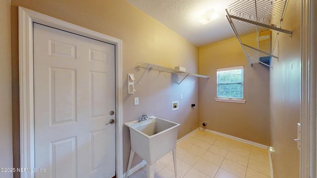 281 VILLAGE GREEN Avenue, St. Johns, FL 32259