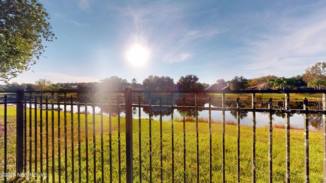 281 VILLAGE GREEN Avenue, St. Johns, FL 32259