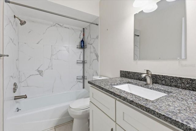 7287 WICKLOW LANE, Englewood, FL 34224