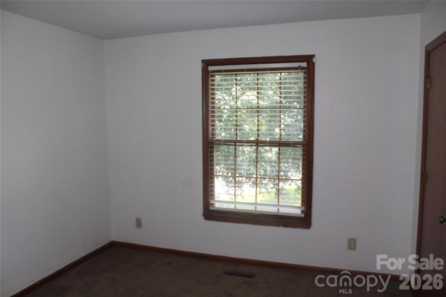205 Inglewood Drive, Morganton, NC 28655