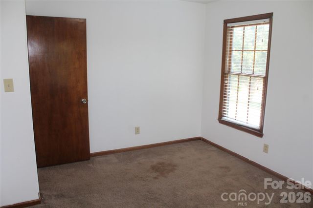 205 Inglewood Drive, Morganton, NC 28655