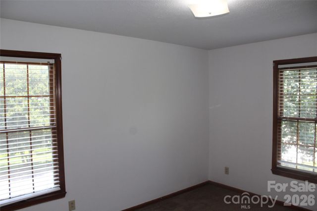 205 Inglewood Drive, Morganton, NC 28655