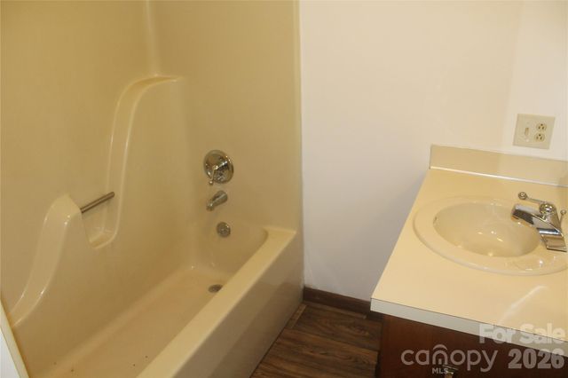 205 Inglewood Drive, Morganton, NC 28655