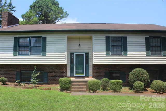 205 Inglewood Drive, Morganton, NC 28655