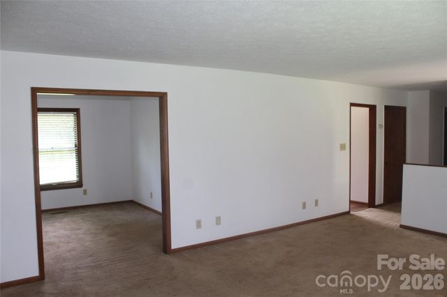 205 Inglewood Drive, Morganton, NC 28655