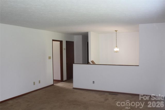205 Inglewood Drive, Morganton, NC 28655