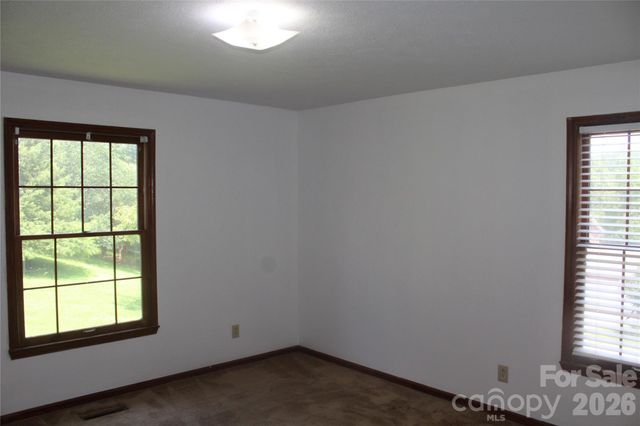 205 Inglewood Drive, Morganton, NC 28655