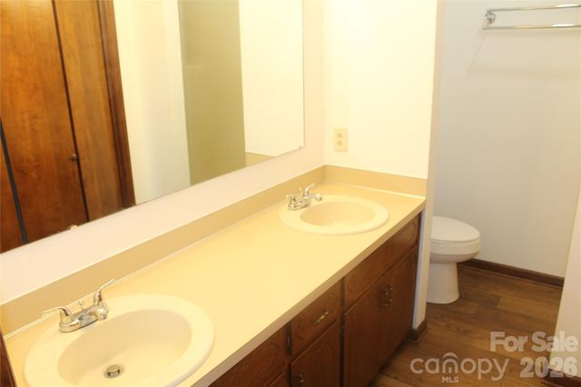205 Inglewood Drive, Morganton, NC 28655