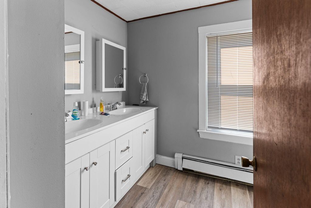 389 Randall Road, Lewiston, ME 04240 — photo 5