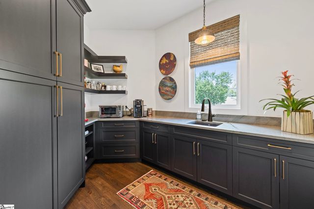 368 Old Batson Road, Taylors, SC 29687