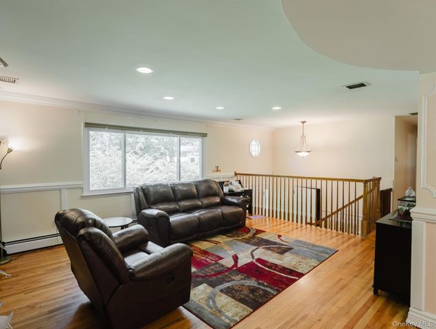 6 Tammy Road, Spring Valley, NY 10977
