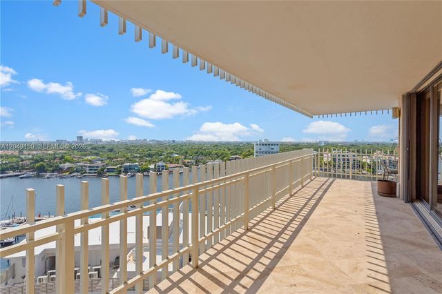 3 Grove Isle Dr C1610, Miami, FL 33133