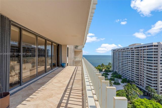 3 Grove Isle Dr C1610, Miami, FL 33133