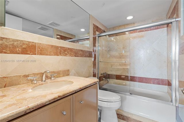 3 Grove Isle Dr C1610, Miami, FL 33133