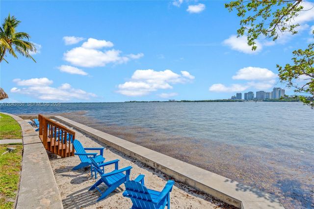 3 Grove Isle Dr C1610, Miami, FL 33133