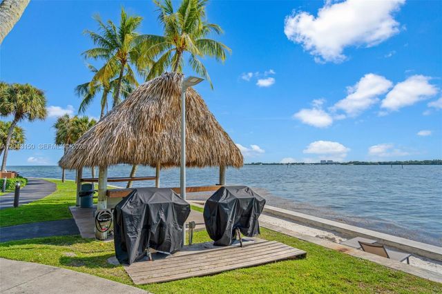 3 Grove Isle Dr C1610, Miami, FL 33133