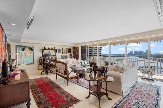 3 Grove Isle Dr C1610, Miami, FL 33133
