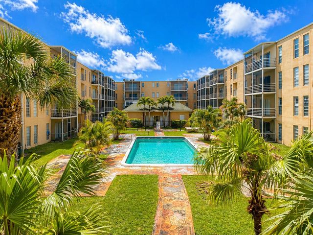 4848 NW 24th Court, Lauderdale Lakes, FL 33313