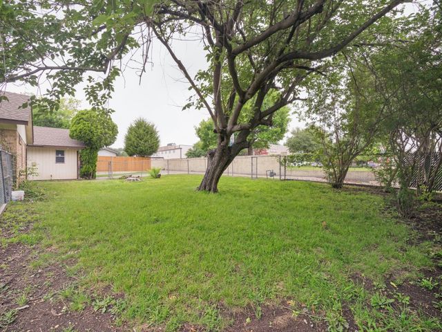 2111 Meredith Lane, Richardson, TX 75081