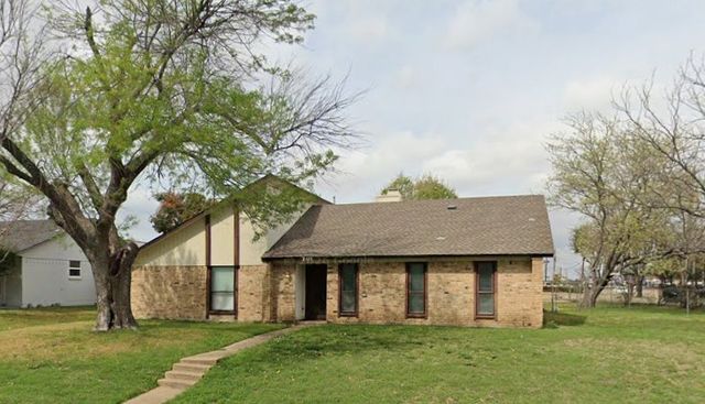 2111 Meredith Lane, Richardson, TX 75081