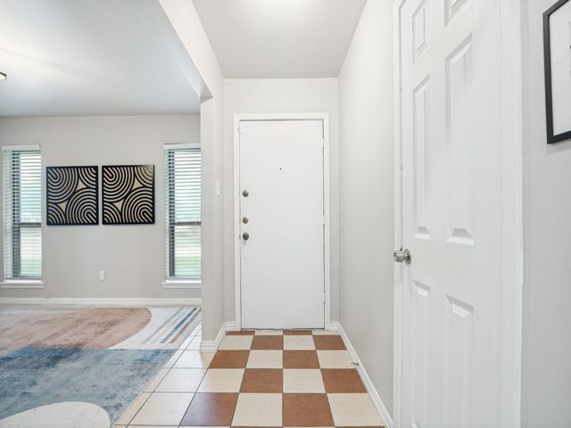 2111 Meredith Lane, Richardson, TX 75081