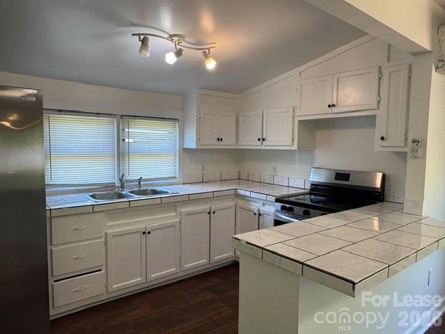 534 Logan Street, Statesville, NC 28677