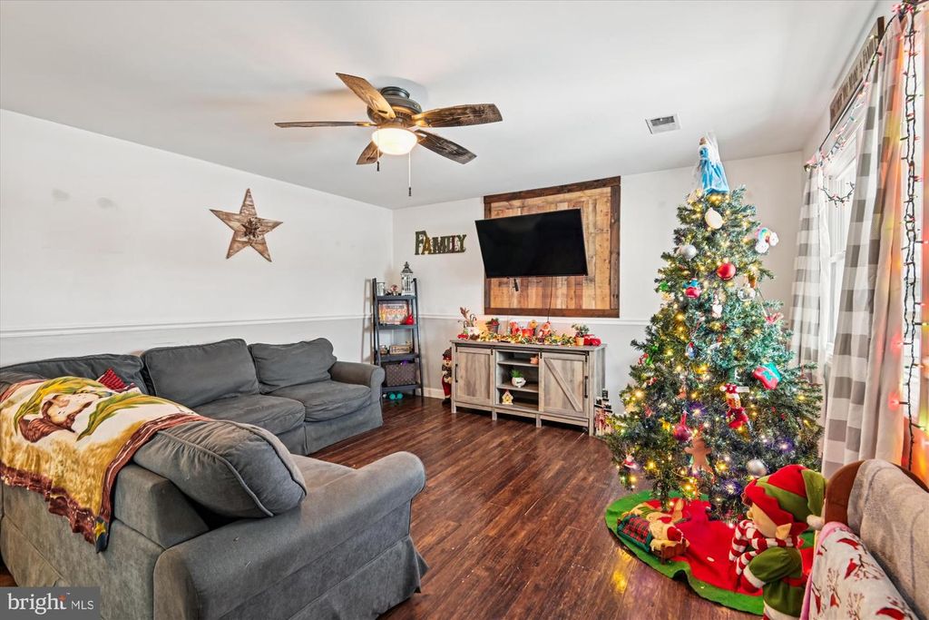 1091 NOTLEY CT, Pasadena, MD 21122