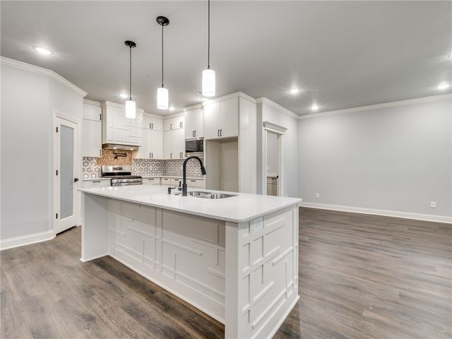 27 Brierfield Lane, Bella Vista, AR 72714