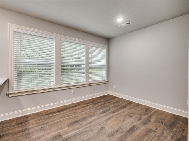 27 Brierfield Lane, Bella Vista, AR 72714
