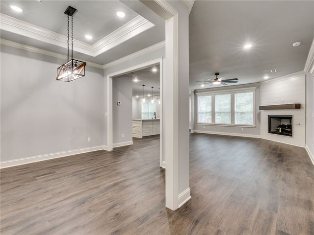 27 Brierfield Lane, Bella Vista, AR 72714