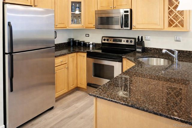 909 N Logan Street 8J, Denver, CO 80203