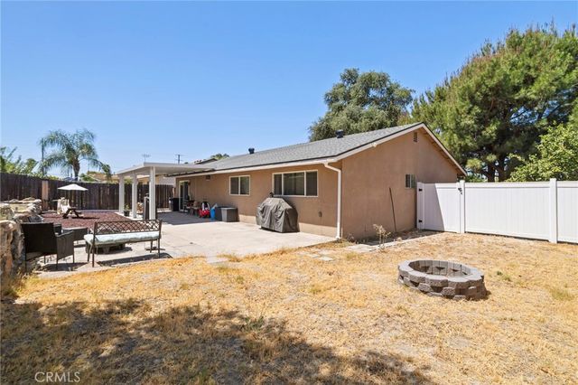 1632 Glover Avenue, Redlands, CA 92374