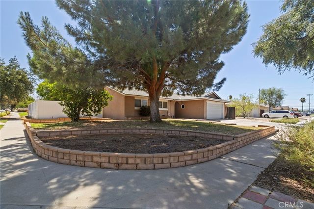 1632 Glover Avenue, Redlands, CA 92374