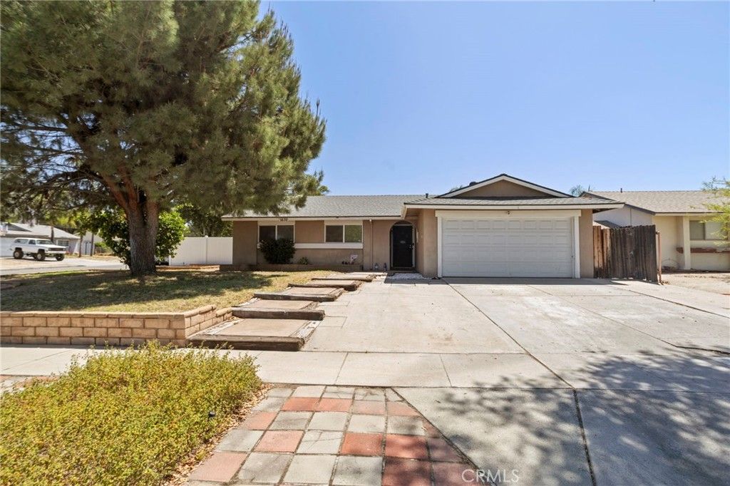 1632 Glover Avenue, Redlands, CA 92374