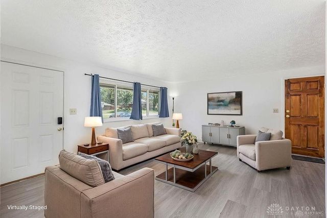 2090 Mattis Drive, Dayton, OH 45439