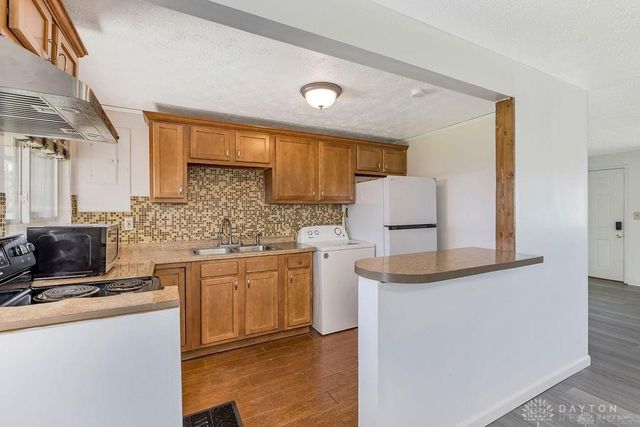 2090 Mattis Drive, Dayton, OH 45439