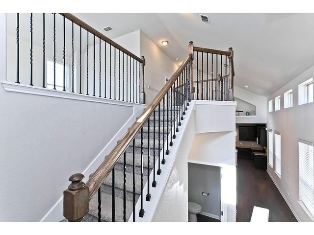 9802 Tanglemede ST, Austin, TX 78748