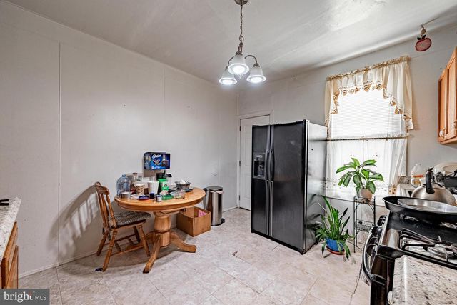 2005 HOMEWOOD AVE, Baltimore, MD 21218