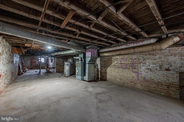 2005 HOMEWOOD AVE, Baltimore, MD 21218