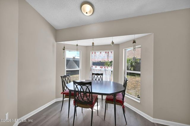 1526 MOUNTAIN LAKE Drive E, Jacksonville, FL 32221