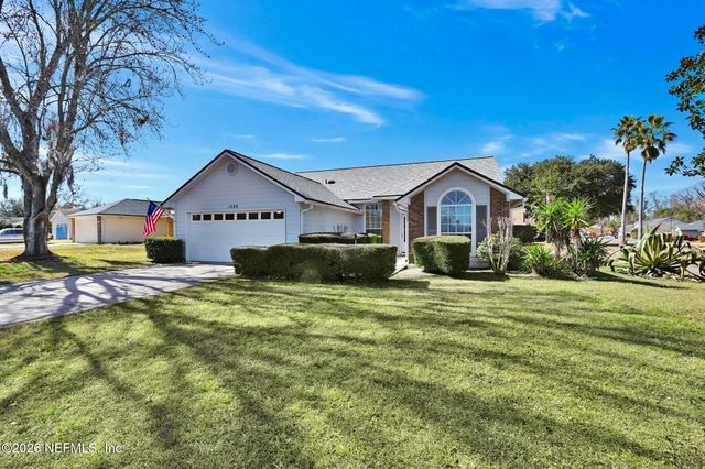 1526 MOUNTAIN LAKE Drive E, Jacksonville, FL 32221