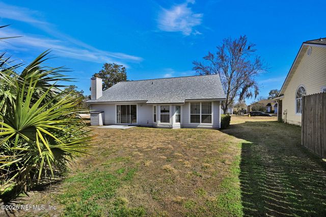 1526 MOUNTAIN LAKE Drive E, Jacksonville, FL 32221