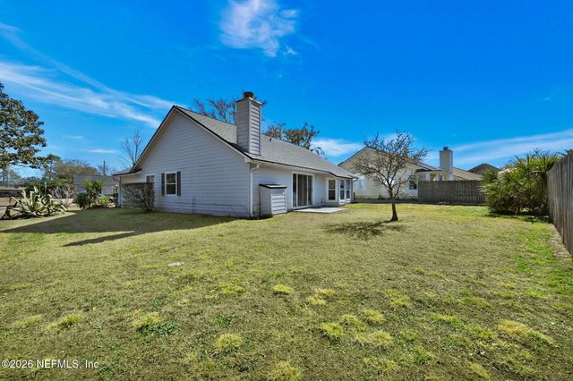 1526 MOUNTAIN LAKE Drive E, Jacksonville, FL 32221