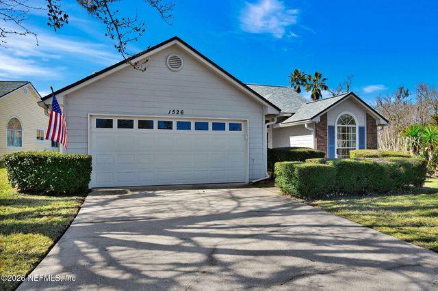 1526 MOUNTAIN LAKE Drive E, Jacksonville, FL 32221