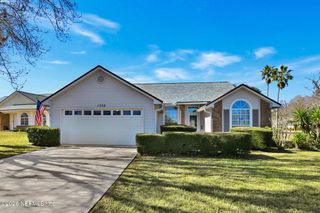 1526 MOUNTAIN LAKE Drive E, Jacksonville, FL 32221