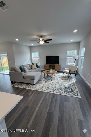 1307 JEWELSTONE Lane, Jacksonville, FL 32221