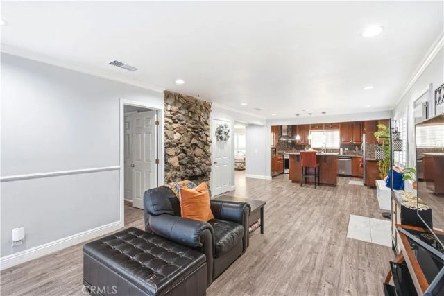 2102 Pattiz Avenue, Long Beach, CA 90815