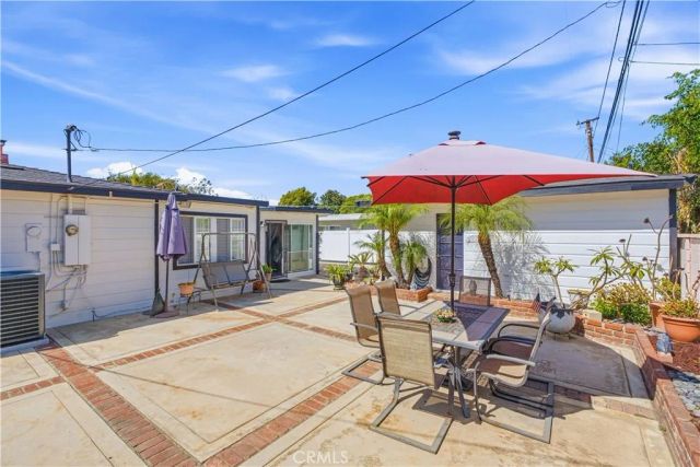 2102 Pattiz Avenue, Long Beach, CA 90815