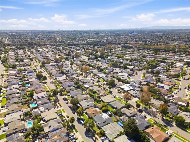 2102 Pattiz Avenue, Long Beach, CA 90815